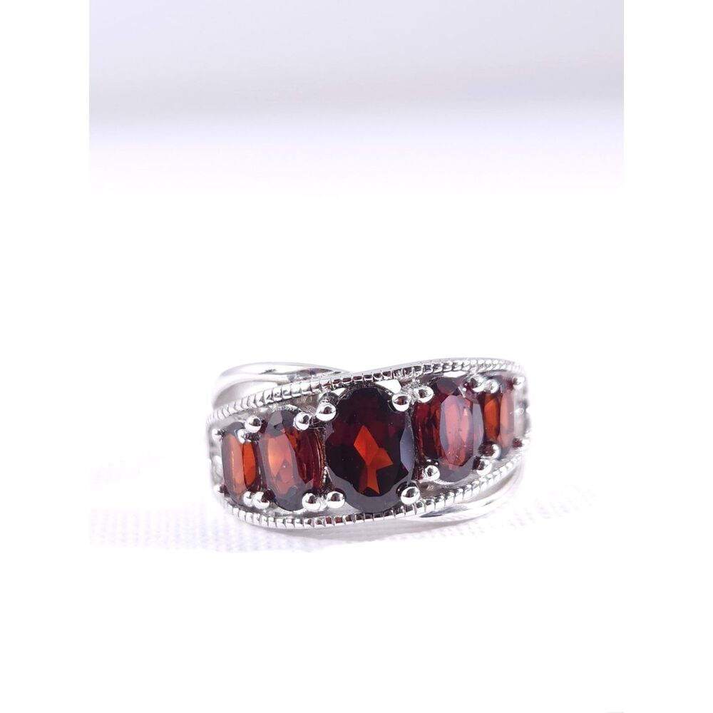 Mozambique Garnet Ring 2.45 Carats tw Sterling Silver Size 6